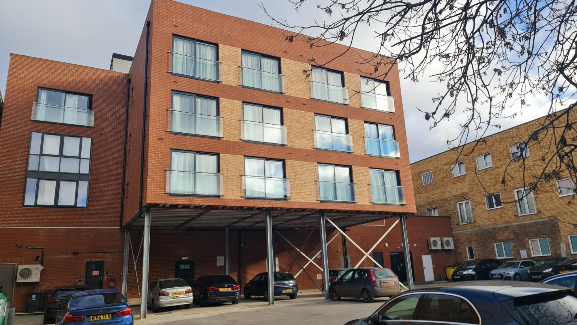 Premium City Apartment Near Harry Potter Studio And Luton Airport ヘメル・ヘムステッド エクステリア 写真