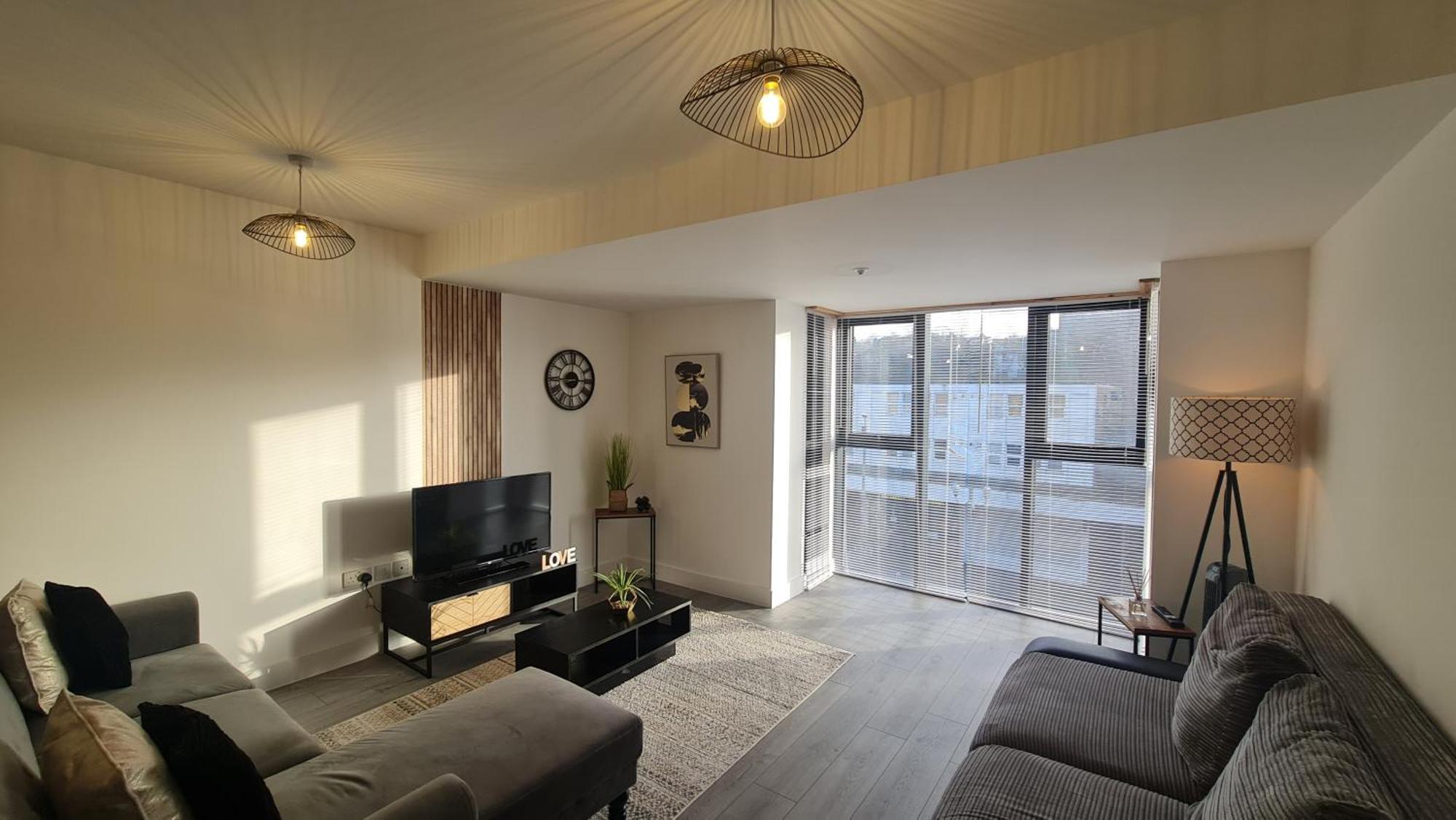 Premium City Apartment Near Harry Potter Studio And Luton Airport ヘメル・ヘムステッド エクステリア 写真